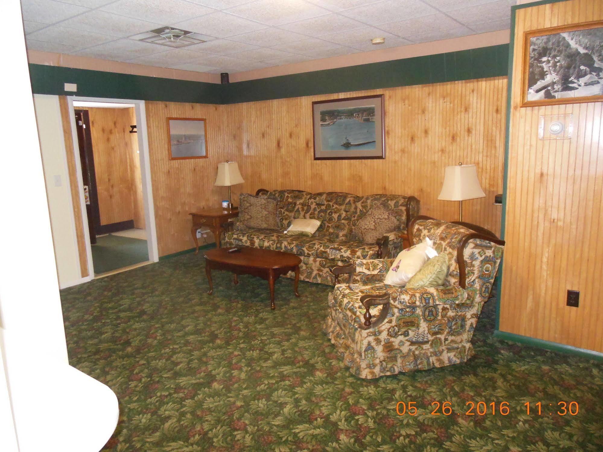 Evergreen Motel Осуиго Экстерьер фото