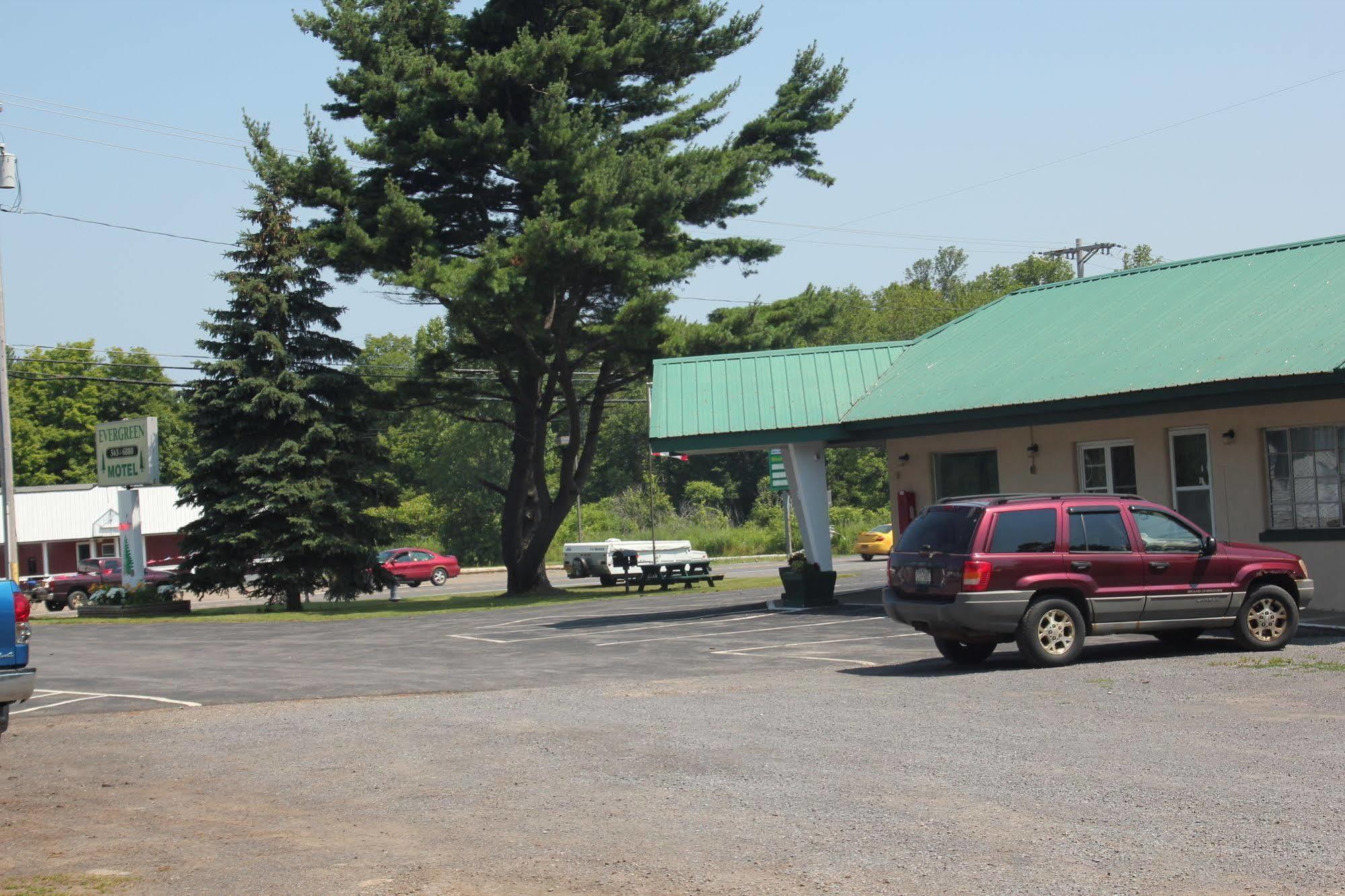 Evergreen Motel Осуиго Экстерьер фото